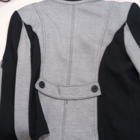 Jacket - Picture 4 of 4